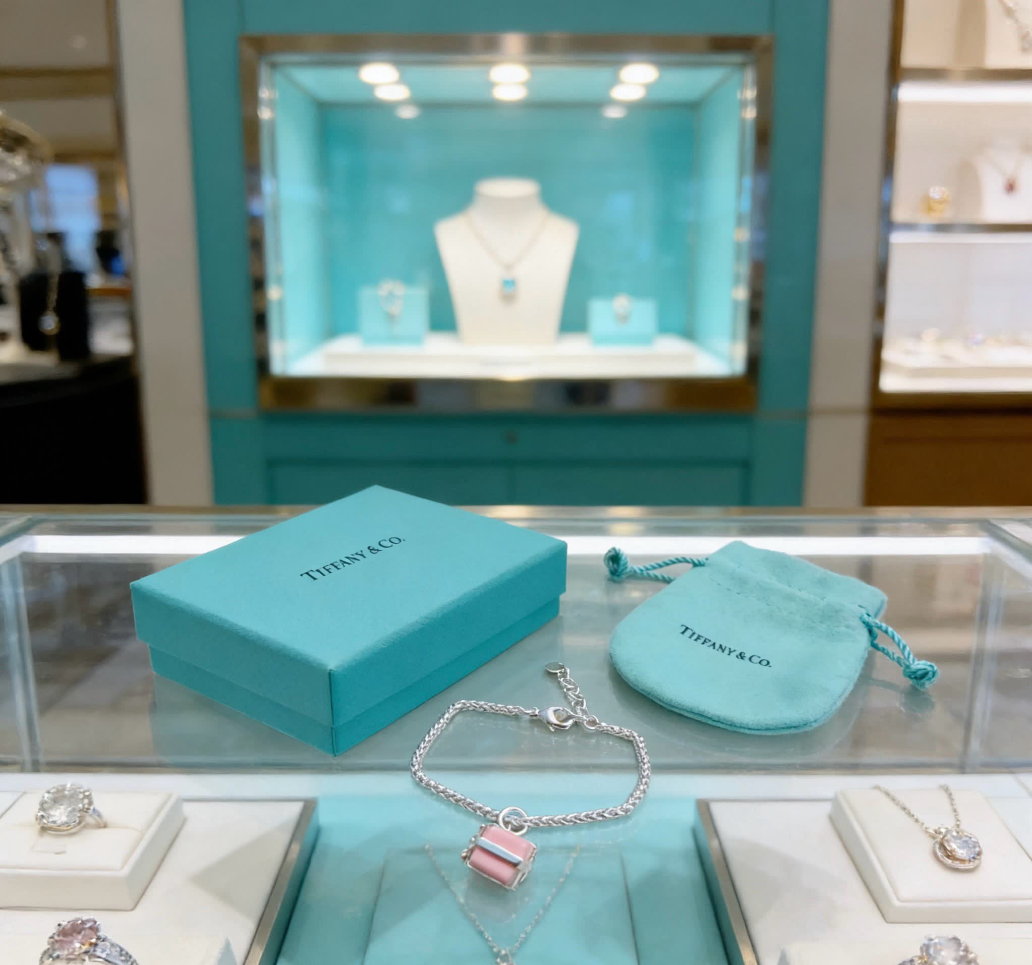 Tiffany & Co. Elsa Peretti® Pink Enamel Diamond Charm Bracelet